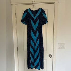 1970s Vintage Blue Chevron Maxi Dress